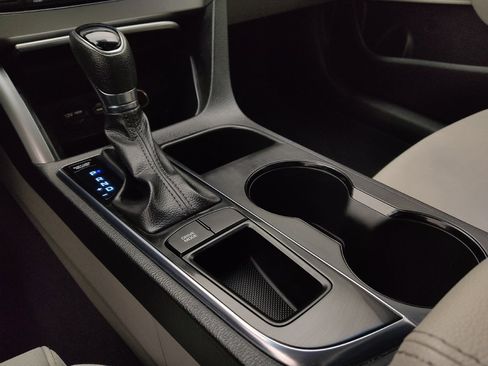 Used 2016 Hyundai Sonata SE FWD image 26