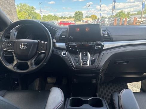Used 2023 Honda Odyssey Sport image 10