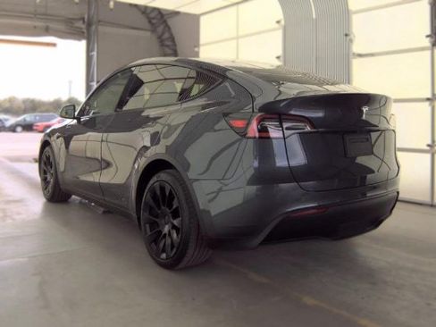 Used 2020 Tesla Model Y Long Range AWD/4WD image 8