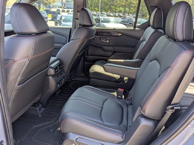 New 2026 Honda Pilot TrailSport image 32