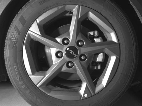 Used 2025 Kia K4 LXS image 13