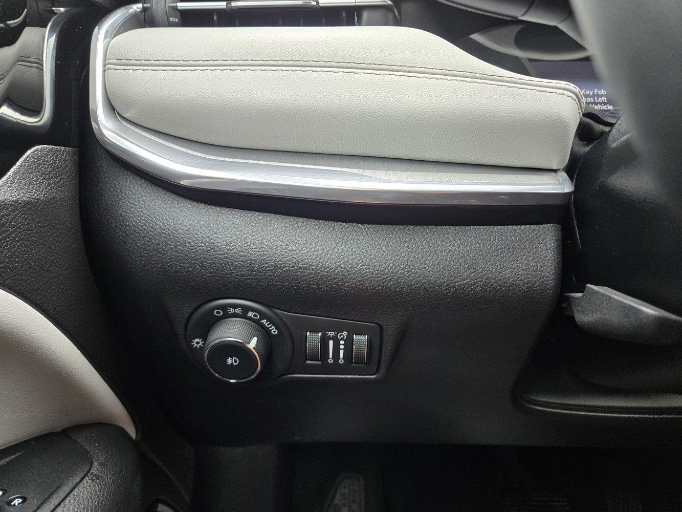 Used 2024 Jeep Compass Limited AWD/4WD image 20