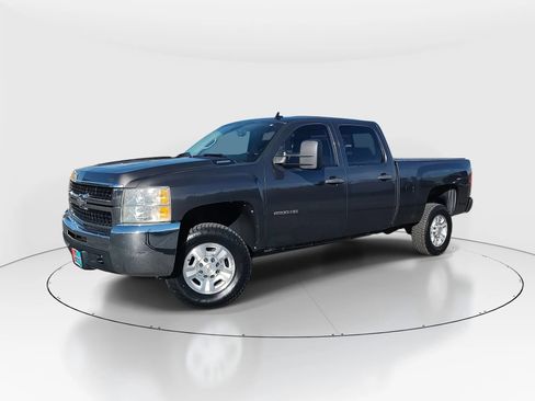 Used 2010 Chevrolet Silverado 2500 LT w/ Interior Plus Package image 1