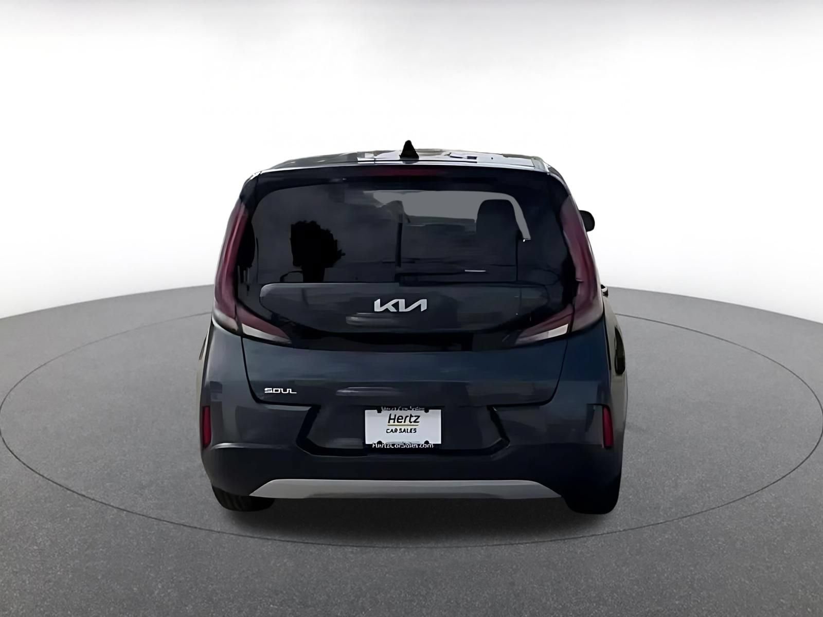 Used 2025 Kia Soul LX w/ LX Technology Package FWD image 12