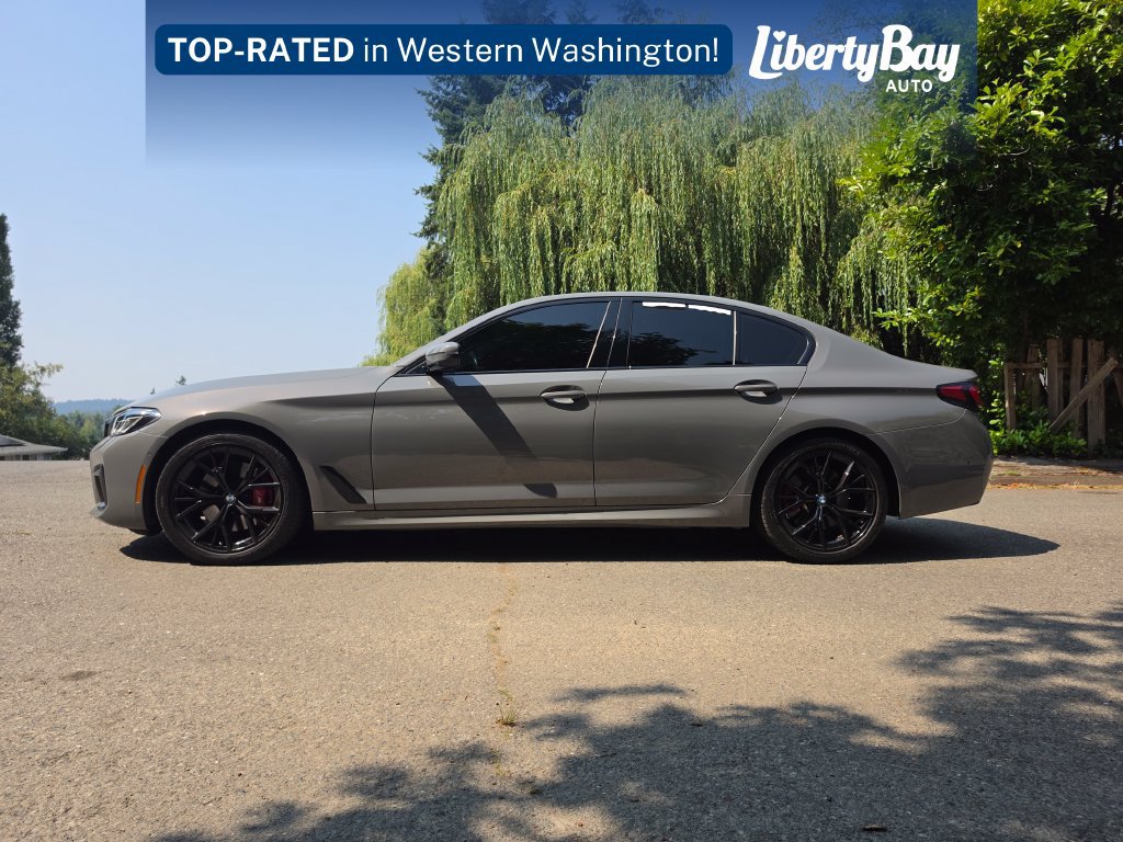 Used 2022 BMW 530i xDrive w/ M Sport Package AWD/4WD image 8