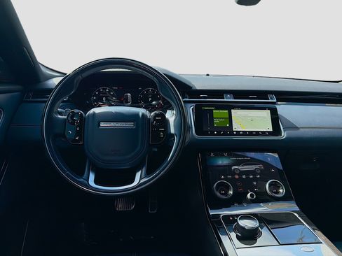 Used 2019 Land Rover Range Rover Velar R-Dynamic SE image 21