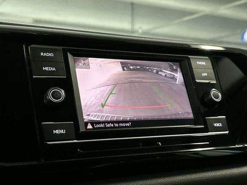 Used 2024 Volkswagen Taos S FWD image 19