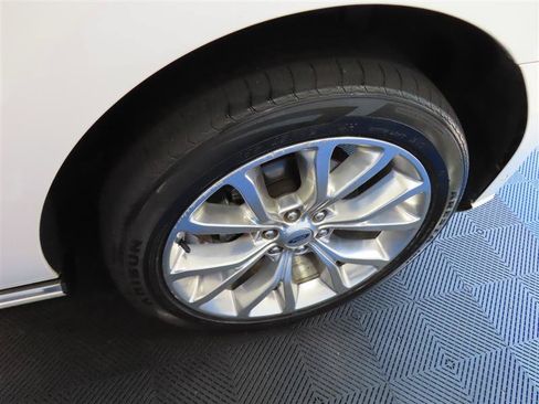 Used 2019 Ford Expedition Platinum AWD/4WD image 10