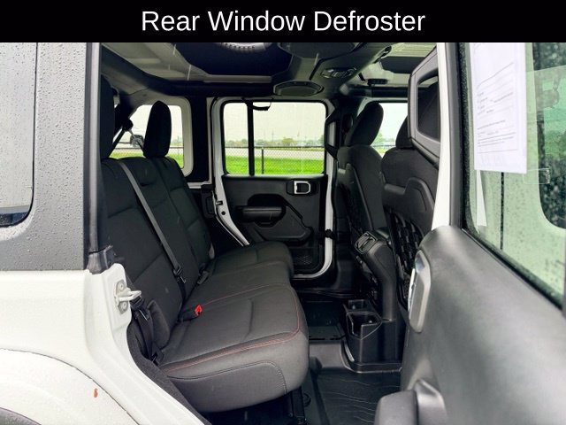 Used 2020 Jeep Wrangler Unlimited Rubicon w/ LED Lighting Group AWD/4WD image 10
