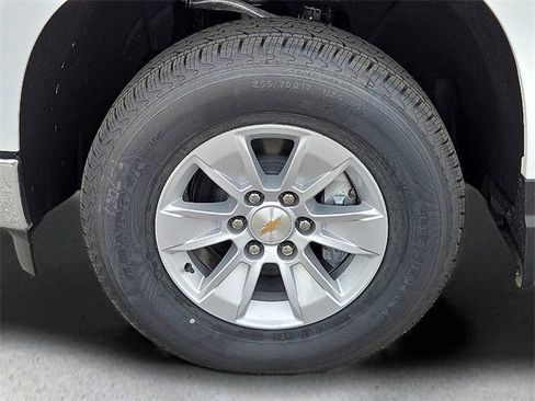 New 2025 Chevrolet Silverado 1500 LT w/ Convenience Package II image 9