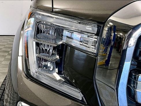 Used 2019 GMC Sierra 1500 SLT image 28