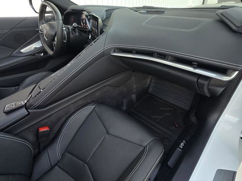 Used 2023 Chevrolet Corvette Stingray Coupe w/ 1LT RWD image 13
