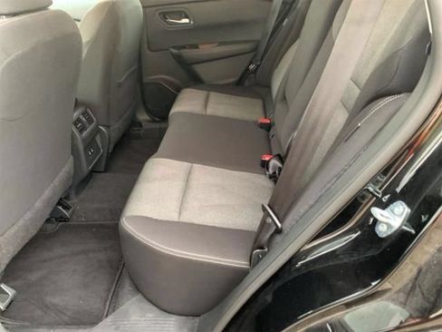 Used 2025 Nissan Rogue SV FWD image 7