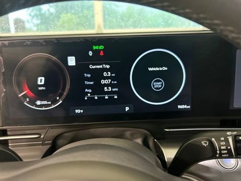 Used 2025 Hyundai Kona SEL FWD image 12