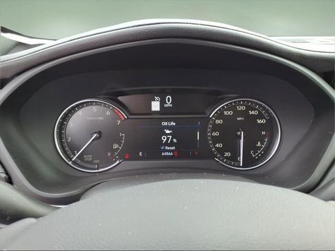 Used 2023 Cadillac XT4 Luxury w/ Cold Weather Package image 18