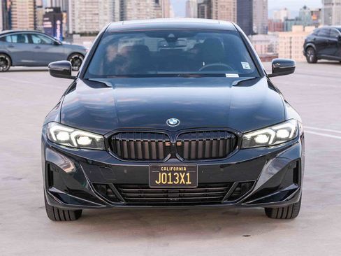 Used 2025 BMW 330i Sedan w/ Convenience Package RWD image 2