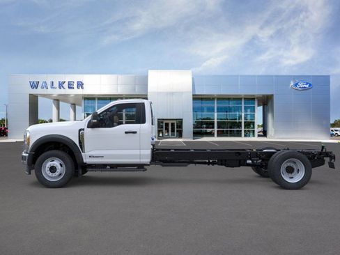 New 2025 Ford F550 XL image 25