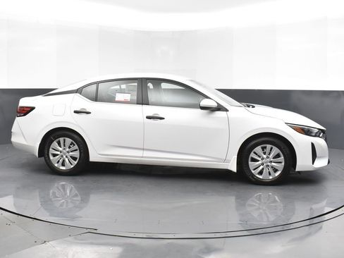 New 2025 Nissan Sentra S image 4