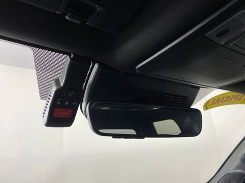 New 2024 Toyota Tacoma SR5 w/ SR5 Upgrade Package image 20