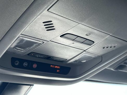 Used 2017 GMC Acadia SLT FWD image 31