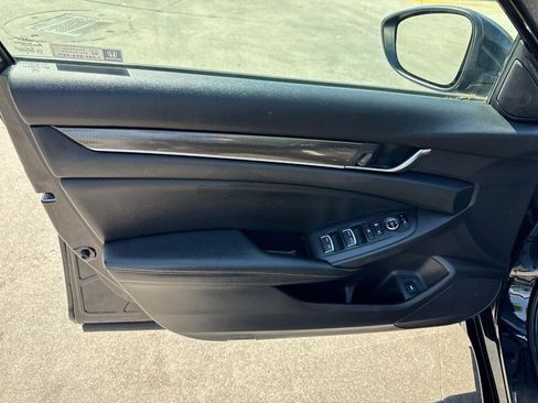Used 2019 Honda Accord Sport image 12