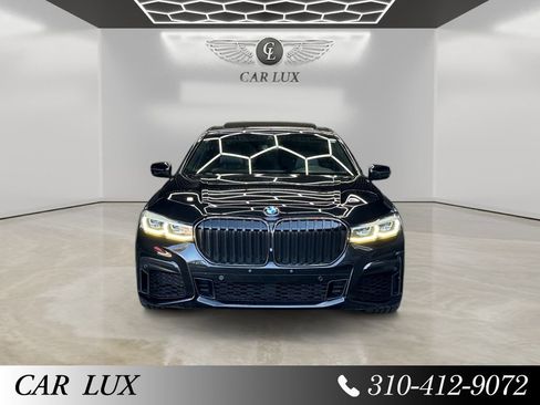 Used 2021 BMW 740i w/ M Sport Package RWD image 8