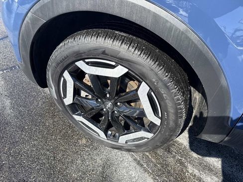 Used 2023 Kia Telluride S image 11