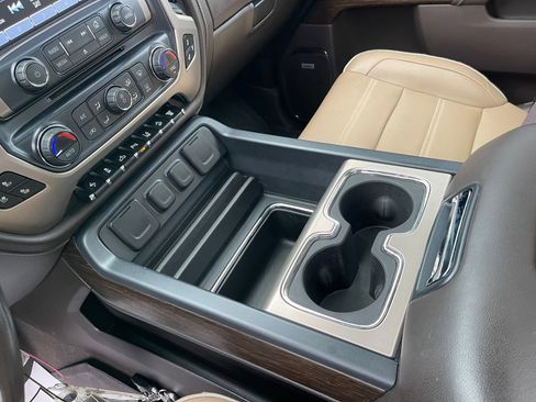 Used 2019 GMC Sierra 2500 Denali w/ Duramax Plus Package image 19