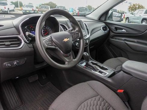 Used 2021 Chevrolet Equinox LT image 11