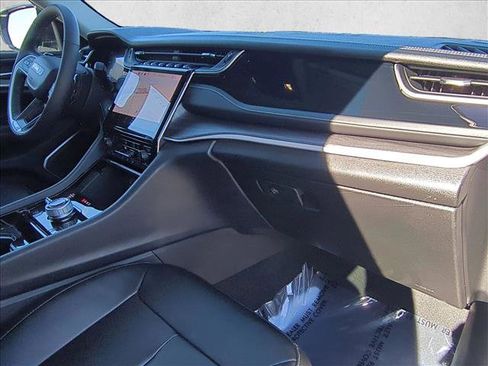 Used 2023 Jeep Grand Cherokee 4WD 4xe image 22