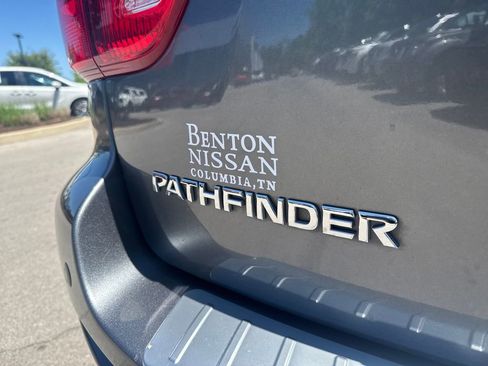 Used 2019 Nissan Pathfinder Platinum AWD/4WD image 39