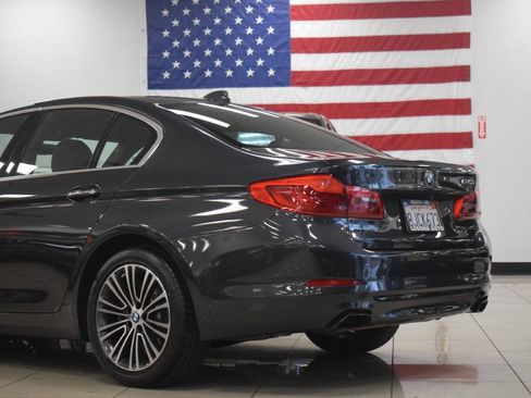 Used 2018 BMW 540i RWD image 20