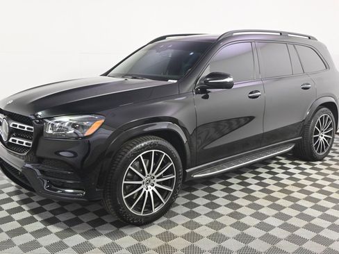 Used 2022 Mercedes-Benz GLS 450 4MATIC image 2