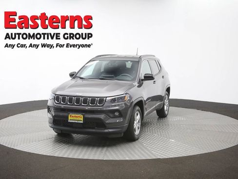 Used 2024 Jeep Compass Latitude AWD/4WD image 49