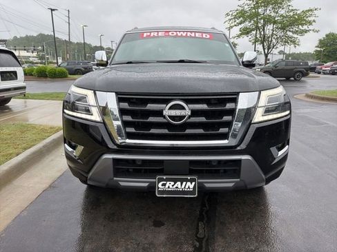 Used 2023 Nissan Armada Platinum w/ Captain's Chairs Package AWD/4WD image 2