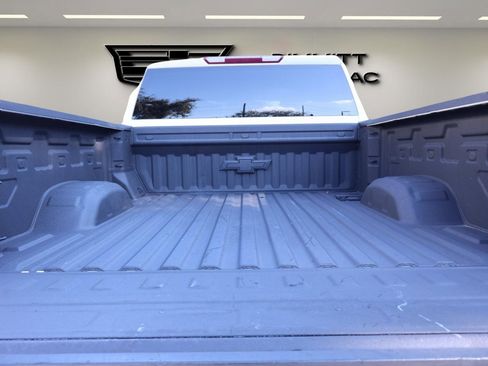 Used 2024 Chevrolet Silverado 2500 LTZ image 18