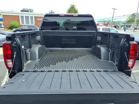 Used 2023 GMC Sierra 1500 Elevation AWD/4WD image 14