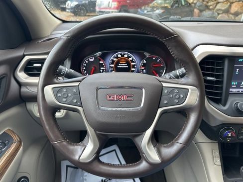 Used 2017 GMC Acadia Denali w/ Technology Package image 14