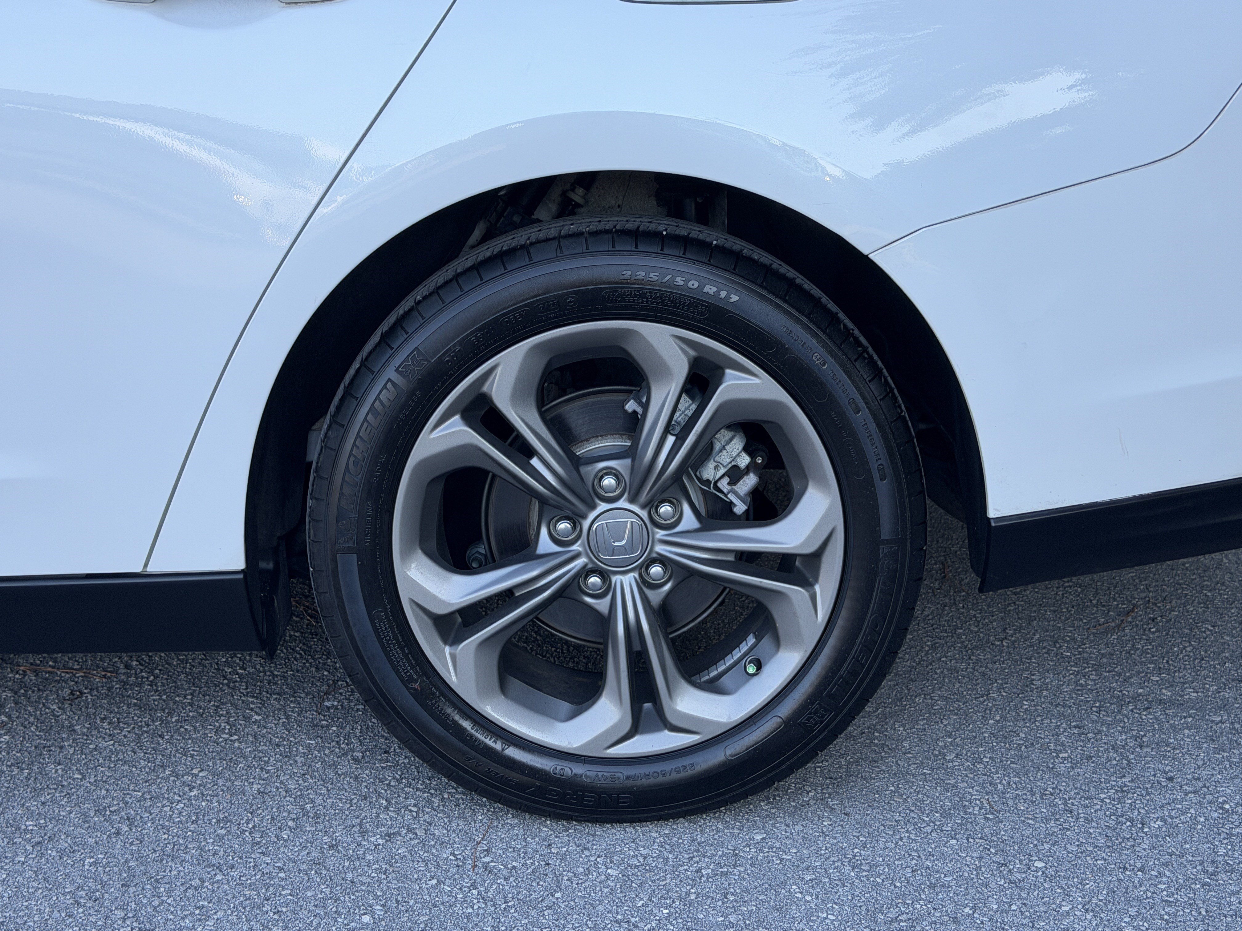Used 2023 Honda Accord EX image 11