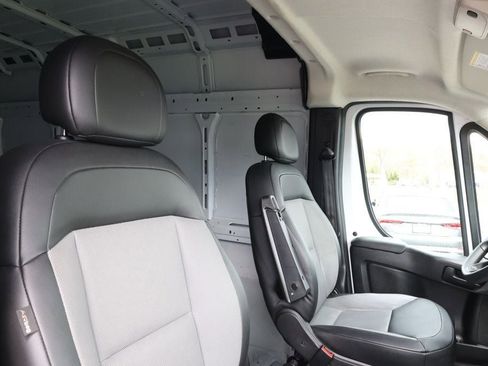 Used 2023 Ford Transit 250 148 High Roof image 27