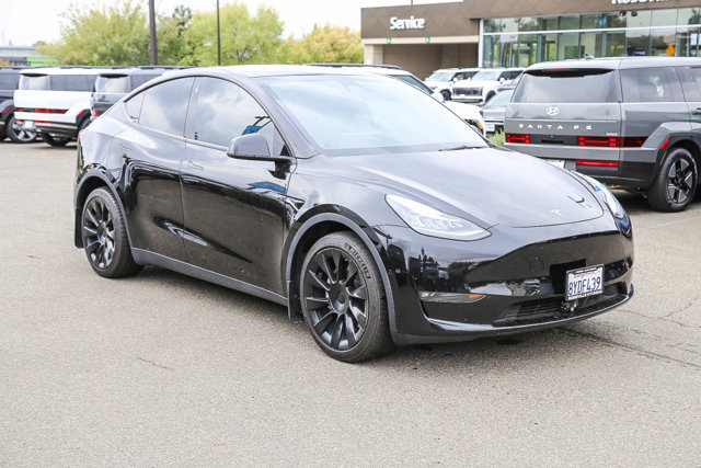 Used 2021 Tesla Model Y Long Range AWD/4WD image 5