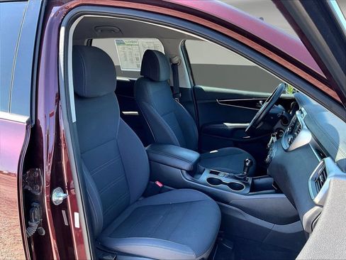 Used 2017 Kia Sorento AWD w/ LX Convenience Package image 31