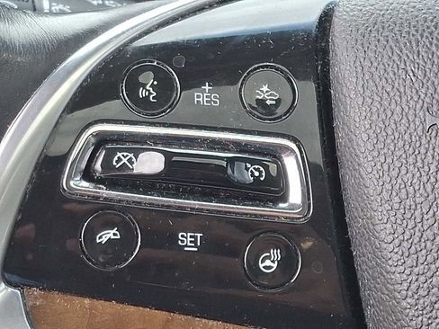 Used 2018 Cadillac Escalade Luxury image 23