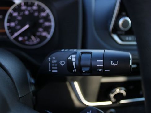 Used 2023 Nissan Rogue S image 17