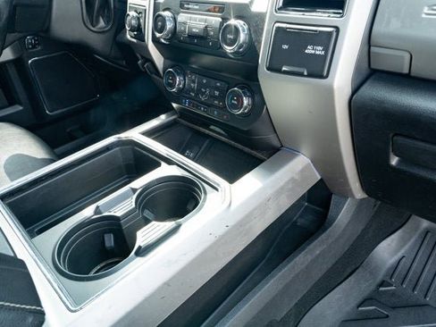 Used 2020 Ford F250 Lariat w/ Lariat Ultimate Package AWD/4WD image 40