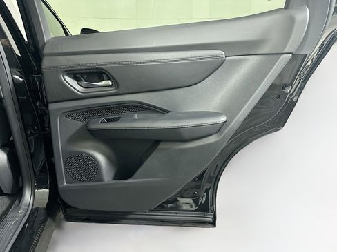 Used 2023 Nissan Ariya FWD image 31