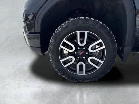 Used 2025 GMC Sierra 1500 AT4 w/ AT4 Premium Package image 35