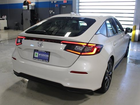 Used 2024 Honda Civic EX-L image 42
