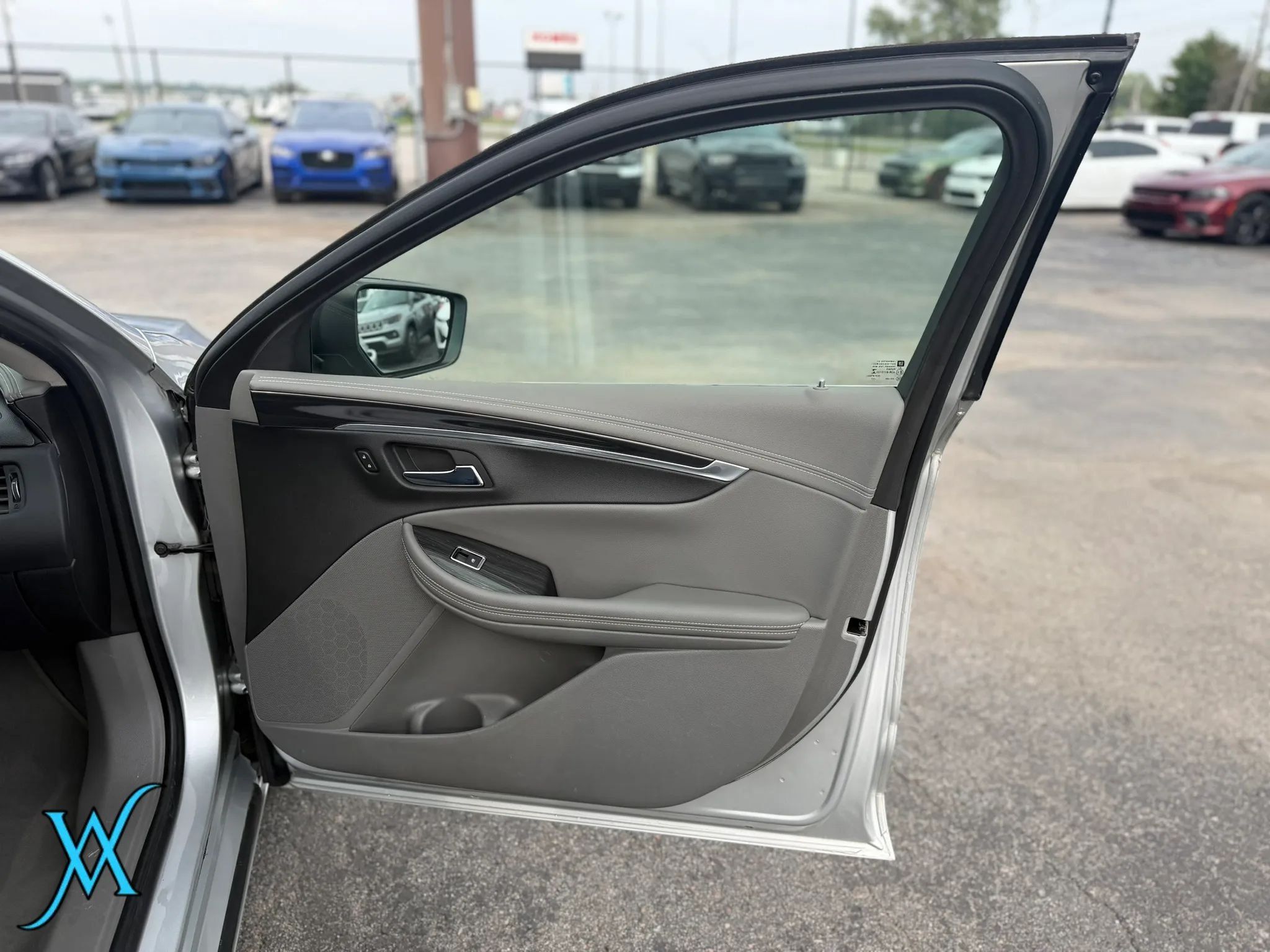 Used 2018 Chevrolet Impala LS FWD image 21