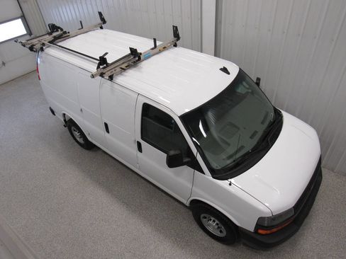 Used 2021 Chevrolet Express 2500 w/ Driver Convenience Package image 5